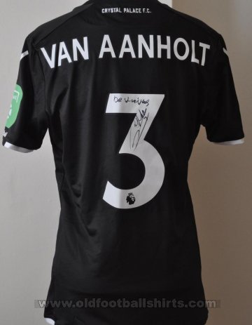 Crystal Palace Away football shirt 2017 - 2018