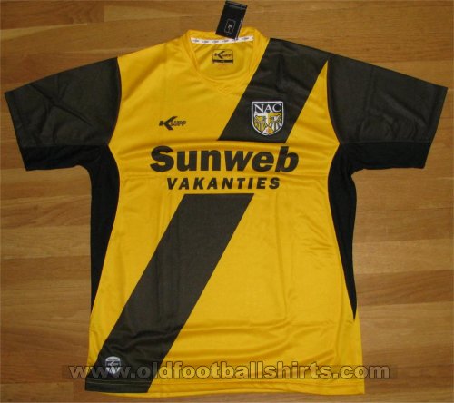 NAC Breda Home football shirt 2010 - 2011