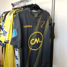 NAC Breda Home football shirt 2018 - 2019 sponsored by CM.