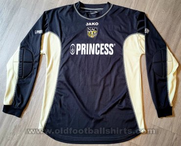 NAC Breda Goalkeeper football shirt 2002 - 2003