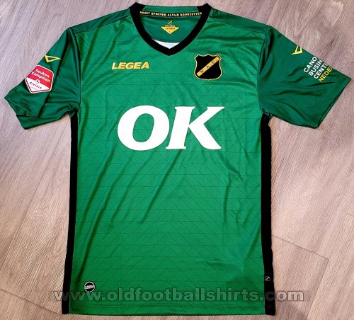 NAC Breda Goalkeeper football shirt 2021 - 2022