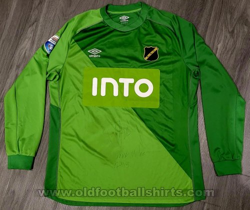 NAC Breda Goalkeeper football shirt 2014 - 2015