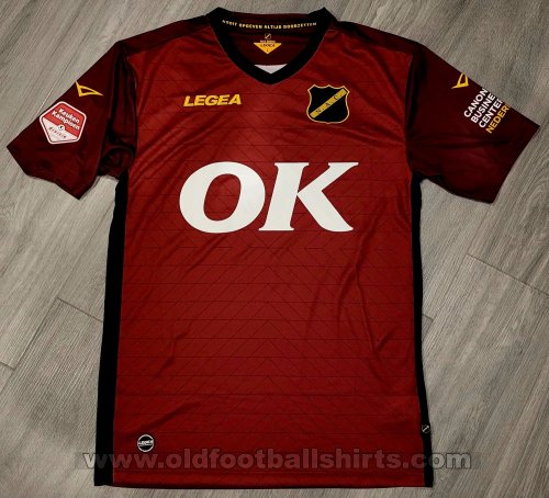 NAC Breda Goalkeeper football shirt 2021 - 2022