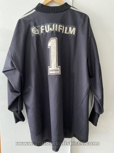 NAC Breda Goalkeeper football shirt 1996 - 1997
