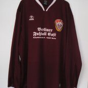 Home football shirt 2001 - 2002
