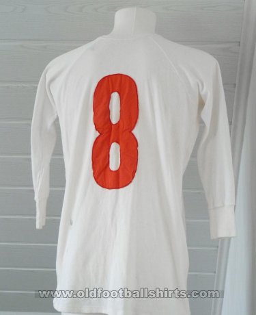 Berliner FC Dynamo Away baju bolasepak 1982