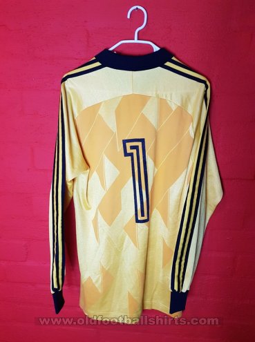 FC Twente Goalkeeper football shirt 1986 - 1988