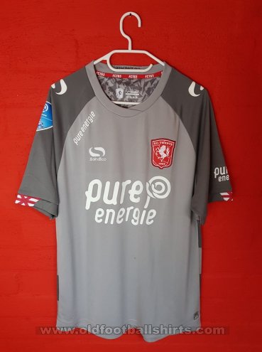 FC Twente Third football shirt 2017 - 2018