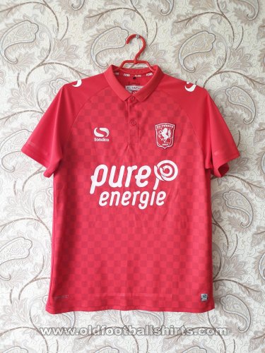 FC Twente Training/Leisure football shirt (unknown year)