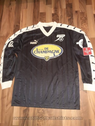 Yverdon-Sport Home football shirt (unknown year)
