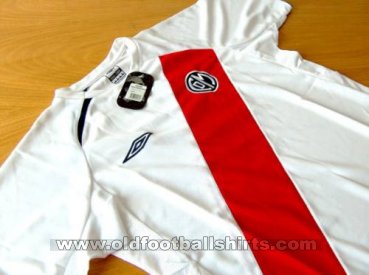 Deportivo Municipal  Home football shirt 2005