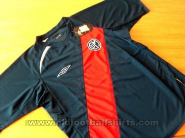 Deportivo Municipal  Away football shirt 2005 - 2006