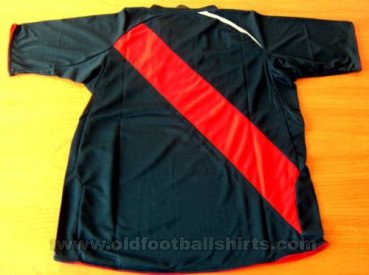 Deportivo Municipal  Away football shirt 2005 - 2006