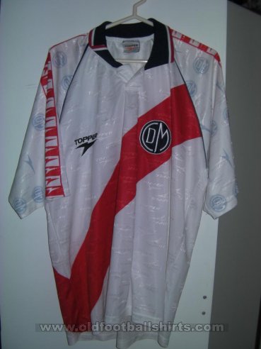Deportivo Municipal  Home football shirt 1998