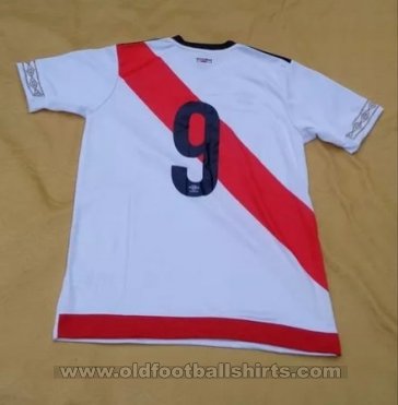 Deportivo Municipal  Home football shirt 2019