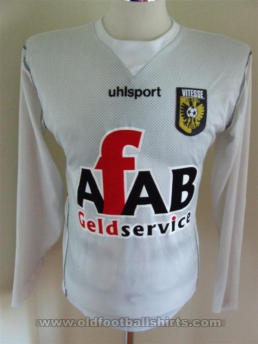 Vitesse Arnhem Away football shirt 2004 - 2005