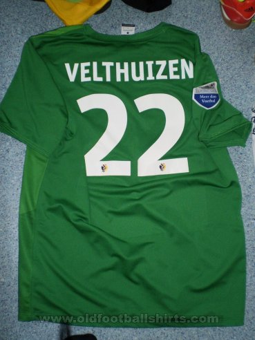 Vitesse Arnhem Goalkeeper football shirt 2012 - 2013