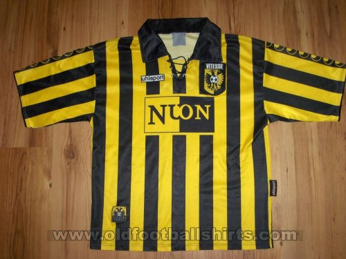 Vitesse Arnhem Home baju bolasepak 2000 - 2001