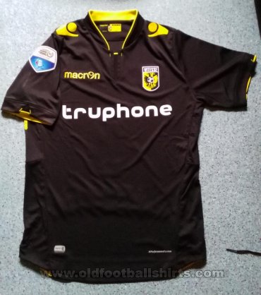 Vitesse Arnhem Away football shirt 2016 - 2017