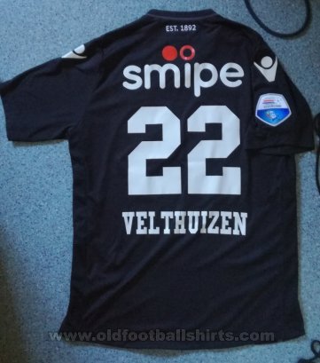 Vitesse Arnhem Goalkeeper football shirt 2015 - 2016