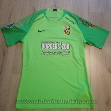 Vitesse Arnhem Goalkeeper football shirt 2019 - 2020