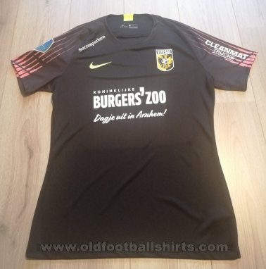 Vitesse Arnhem Goalkeeper football shirt 2019 - 2020