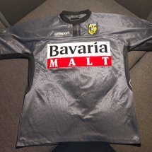 Vitesse Arnhem Home football shirt 2002 - 2003 sponsored by Bavaria Malt