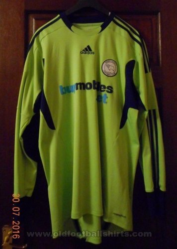 Derby County Goalkeeper football shirt 2011 - 2012