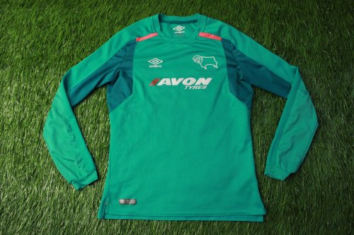 Derby County Goalkeeper football shirt 2017 - 2018
