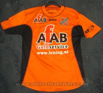 FC Volendam Home football shirt 2003 - 2004