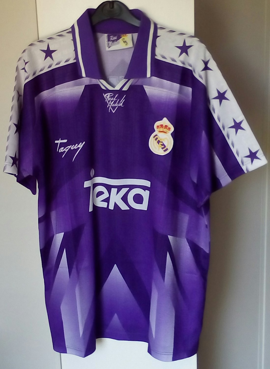 Real Madrid Retro Replicas football shirt 1996 - 1997. Sponsored ...