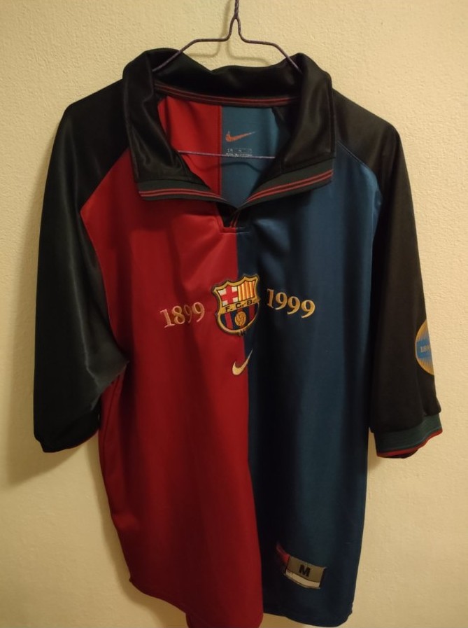 【希少】FC Barcelona 1899-1999 Nike ユニフォーム M Vintage Rare 1999 F.C Barcelona Nike Split Color Jersey Size M