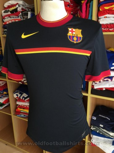 Barcelona Training/Leisure football shirt 2011 - 2012