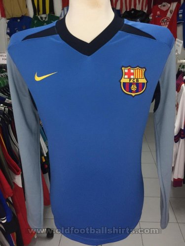Barcelona Training/Leisure football shirt (unknown year)