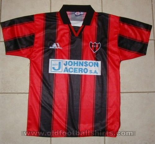 Pocos moderadamente Alrededor Patronato Home Camiseta de Fútbol 2000. Sponsored by Johnson Acero
