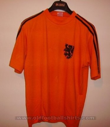 Netherlands Home futbol forması 1976