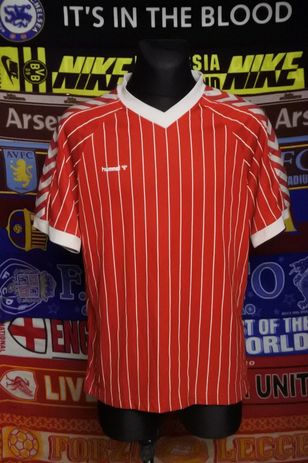 Denmark Retro Replicas football shirt 1984.