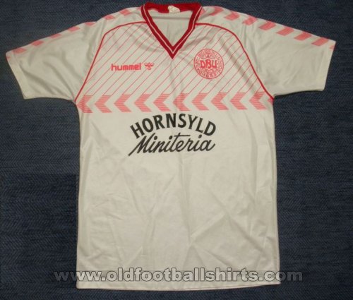 Denmark Training/Leisure football shirt 1986 - 2011