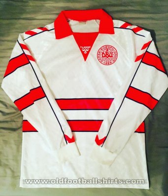 Denmark Away baju bolasepak 1988 - 1989