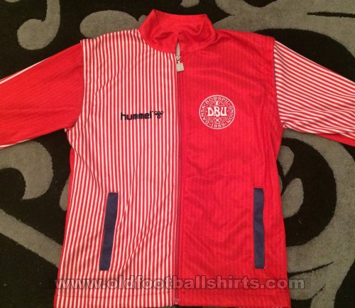 Denmark Training/Leisure football shirt 1986 - 1987
