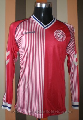 Denmark Home fotbollströja 1986 - 1987