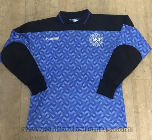 Denmark Goalkeeper football shirt 1991 - 1992