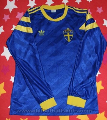 Sweden Away football shirt 1990 - 1991