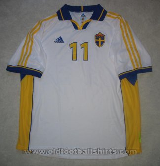 Sweden Away football shirt 2000 - 2001