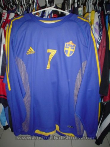 Sweden Away football shirt 2002 - 2003