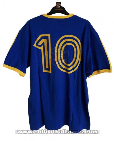 Sweden Retro Replicas football shirt (unknown year)