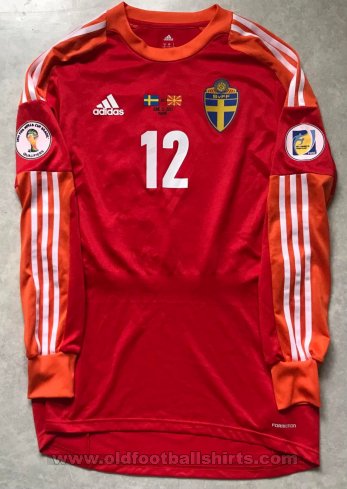 Sweden Goalkeeper football shirt 2013