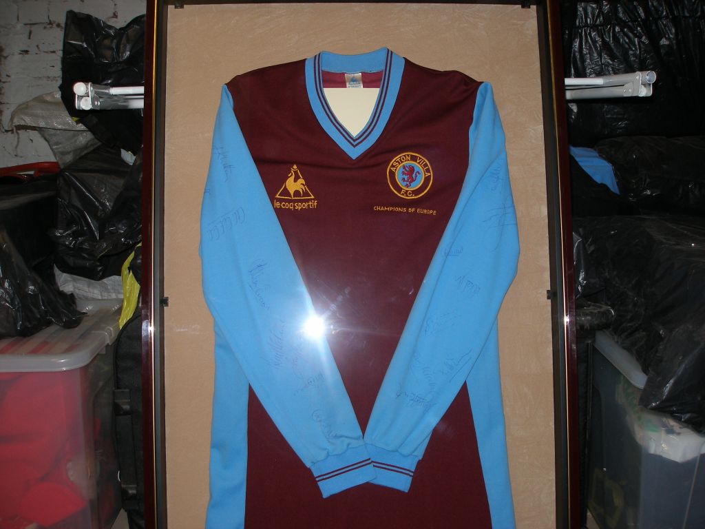 Premier League - Maillots de ball des clubs anglais