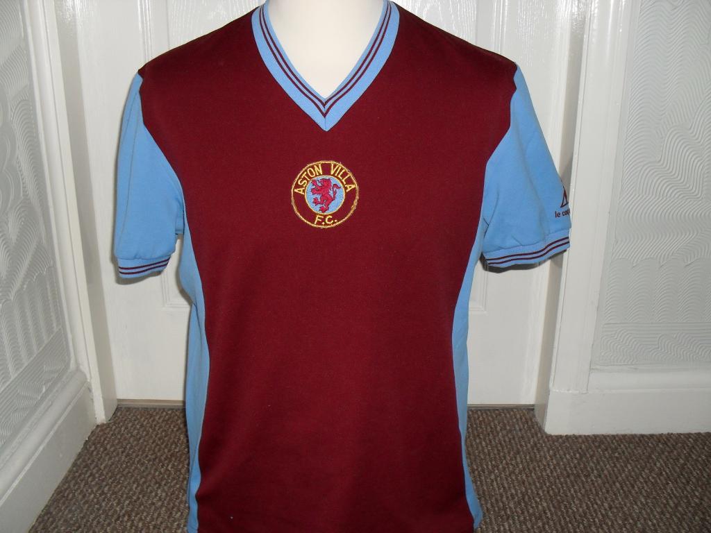 Mini-Kit Domicile Garçon Aston Villa Kappa 2021/2022 - Maillot, Short
