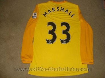 Aston Villa Goalkeeper football shirt 2009 - 2010